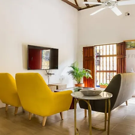 Tranquil C Gena Gem Central, Private, Nearby *