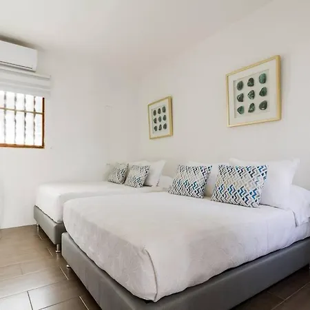 Tranquil C Gena Gem Central, Private, Nearby Holiday home