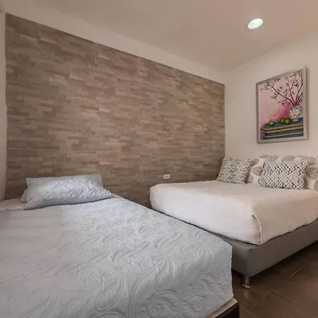Tranquil C Gena Gem Central, Private, Nearby Cartagena