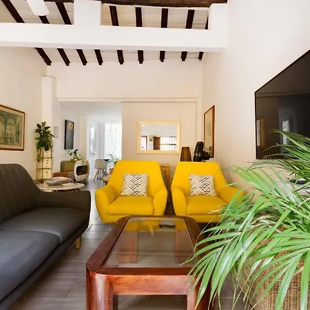 Tranquil C Gena Gem Central, Private, Nearby *